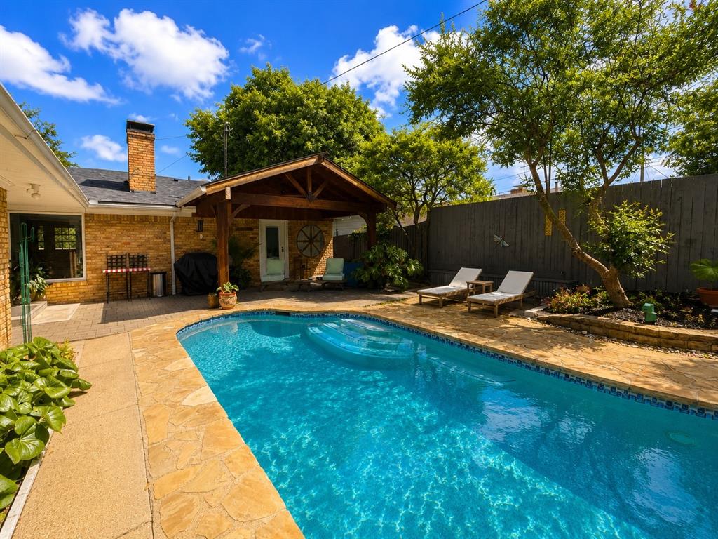 Eastwood 01 - Residential