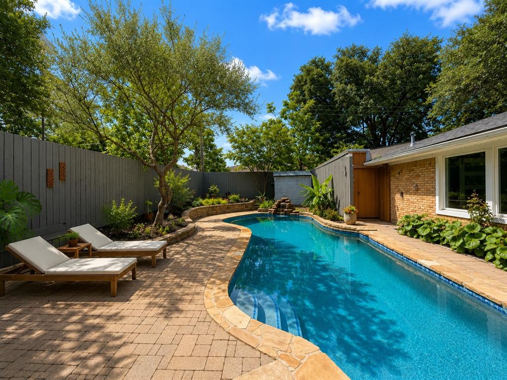 Eastwood 01 - Residential