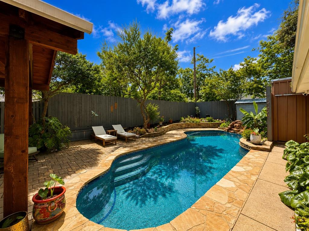 Eastwood 01 - Residential