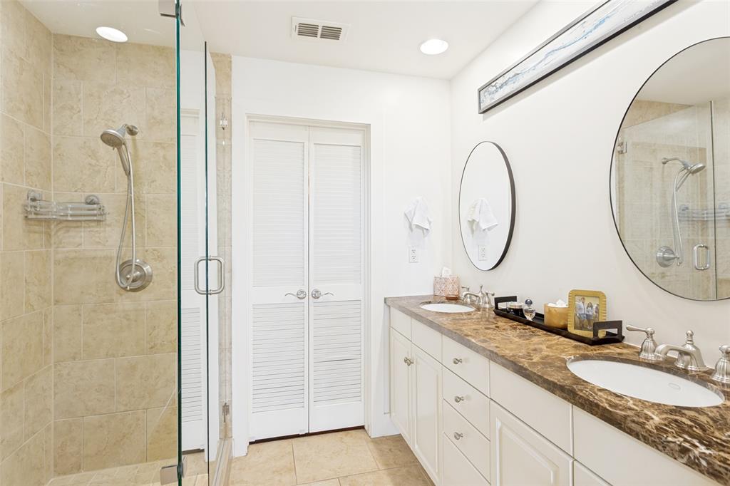 Neil P At Burnett Park Condo - Residential