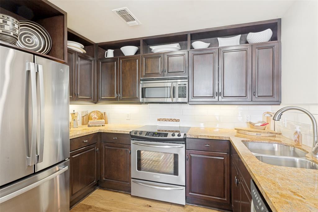Neil P At Burnett Park Condo - Residential
