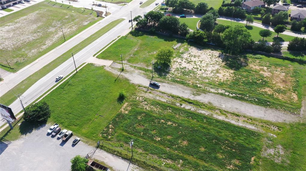 This 3.826 acre tract on West White Street (FM 455) in Anna, Texas offers a prime commercial opportunity in one of Collin County’s fastest growing markets. With approximately 366 feet of road frontage along a major east west corridor, the property provides strong visibility and access in a high growth area. Zoned Planned Development with uses aligned to Restricted Commercial (C1), the site allows for a wide range of commercial applications including retail, office, and service-based businesses. The property is flat, with no known floodplain or easements, and utilities are presumed available at the road, supporting efficient and cost-effective development. As commercial sites along West White Street continue to be absorbed, this tract stands out as one of the few remaining undeveloped opportunities in this corridor.