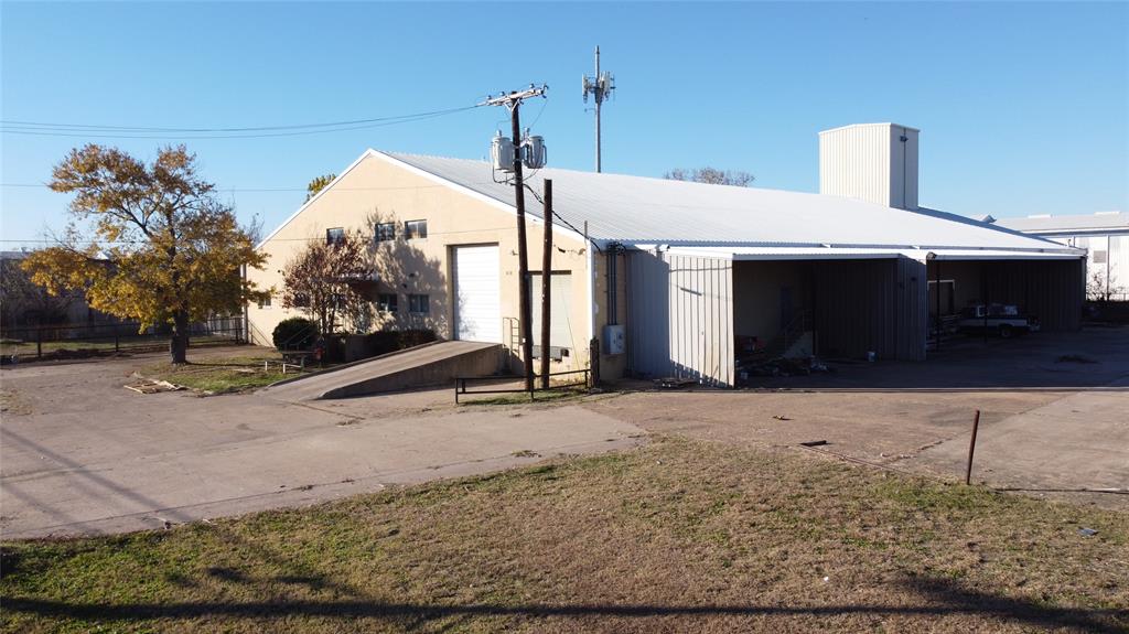 Buckner Blvd Industrial District - Commercial Sale