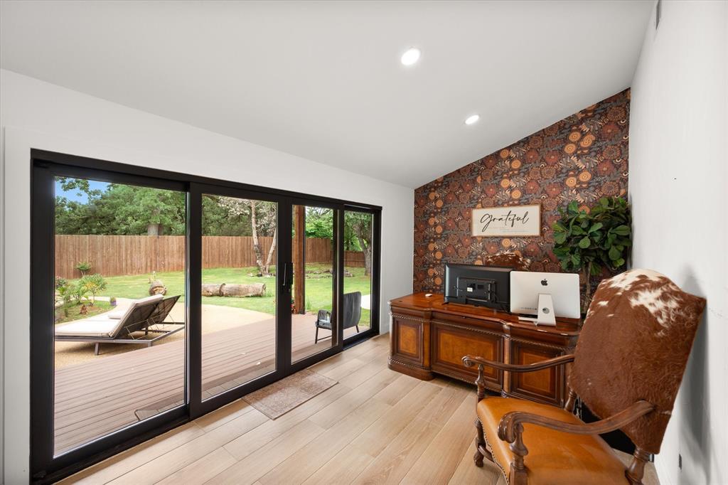 William Winn Abs 1660 - Residential