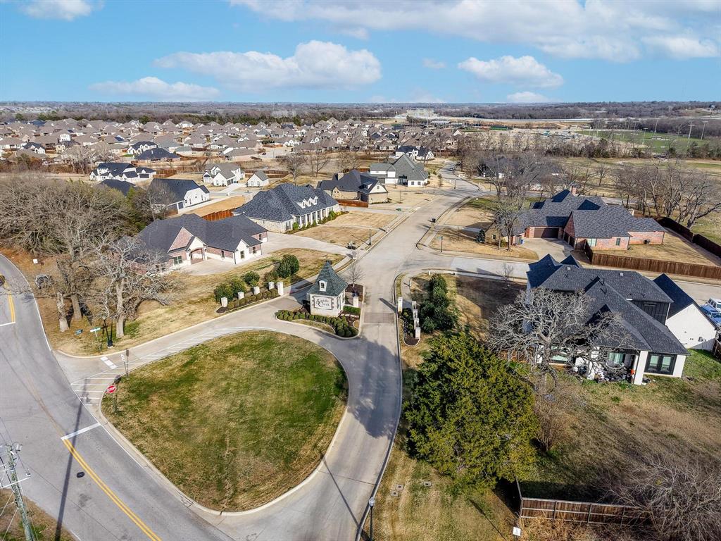 saddle Creek - Land