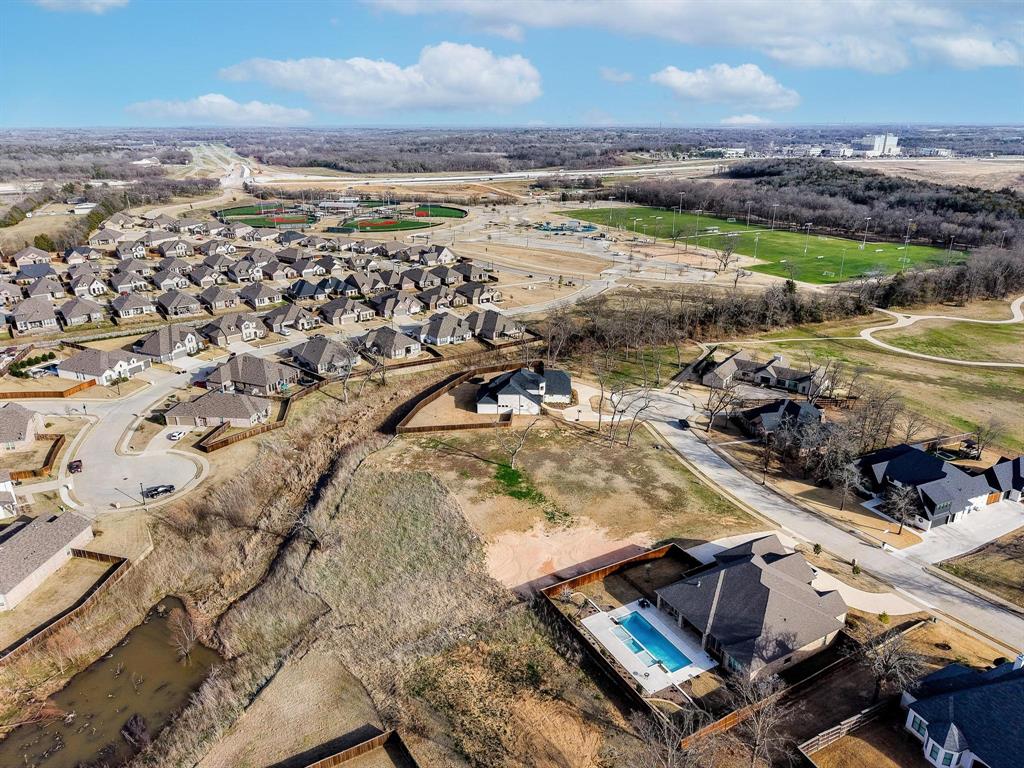 saddle Creek - Land