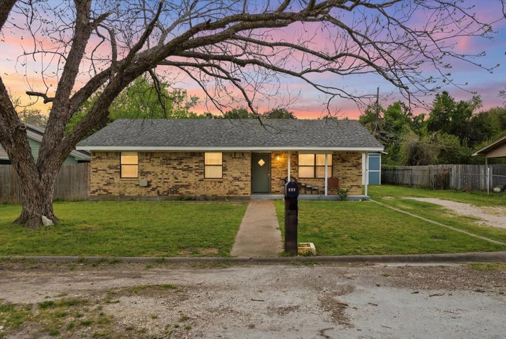 3-1 brick on slab has nice shop with power quite street Valley Mills schools.
Home has new roof 2024.Solid brick home on a slab.Large shop with small could be office with a toilet.Shop has extra 220 breaker box and roll away doors.Fenced back yard.Front has Hugh pecan tree.The home sites at the end of Mary Alice that is like a loop.Seller is the agent.Buyer to verify sq footage