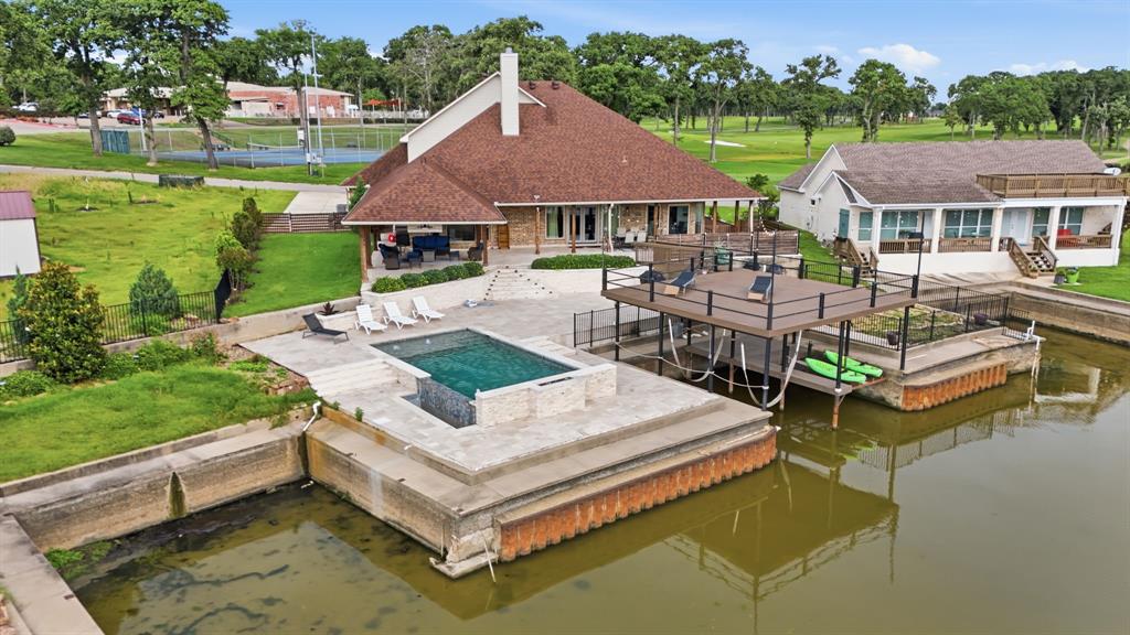 Justinn - Residential