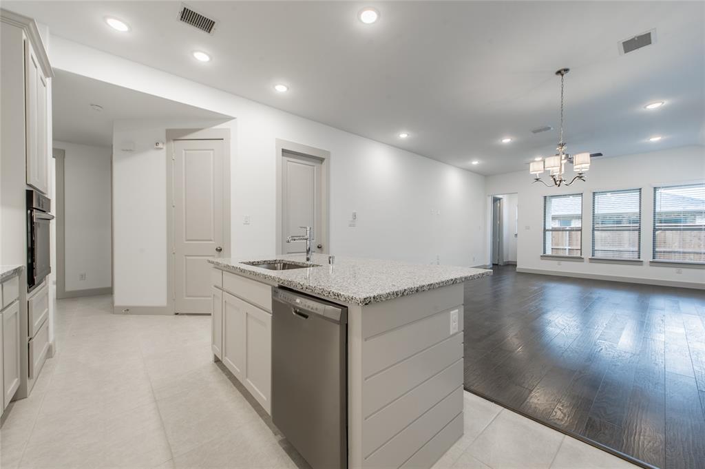 The Reserve On Parker - Residential Lease
