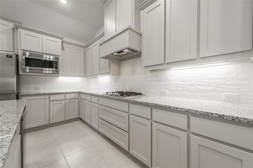 The Reserve On Parker - Residential Lease