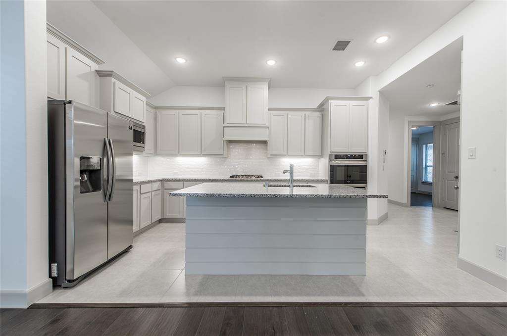 The Reserve On Parker - Residential Lease