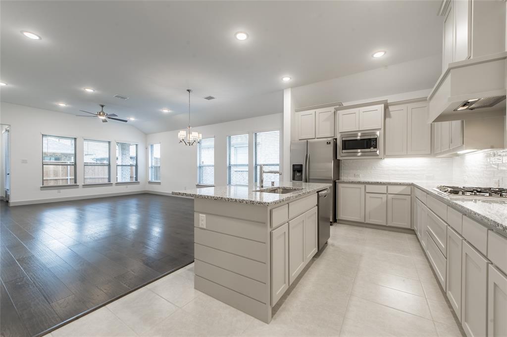 The Reserve On Parker - Residential Lease