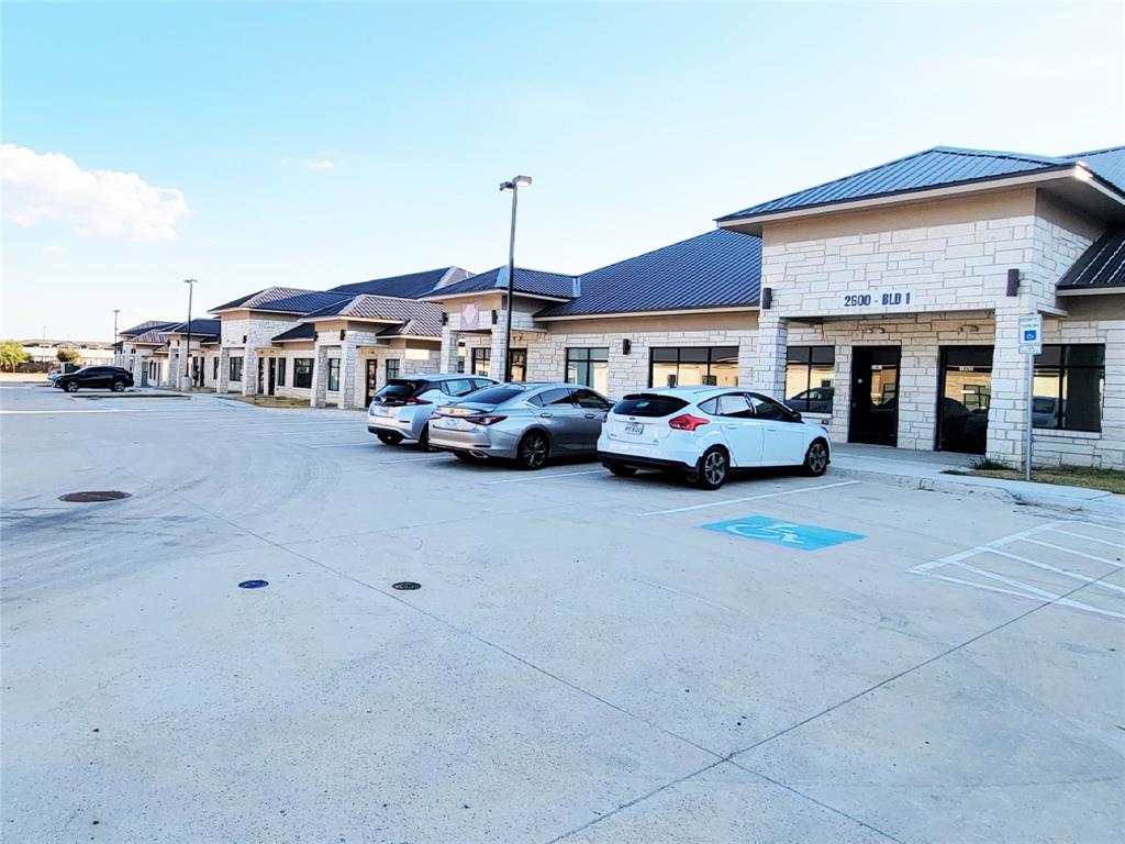 Mcarthur & Vista Rdg Commons C - Commercial Lease