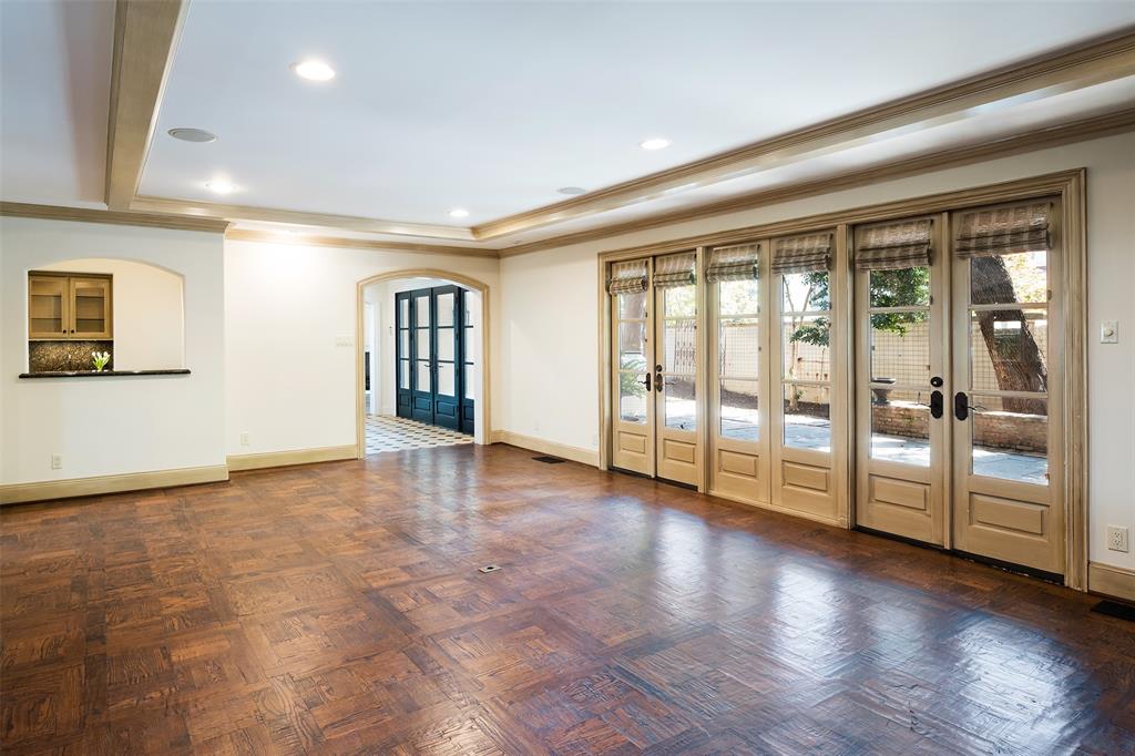 Highland Park West 05 Instl - Residential