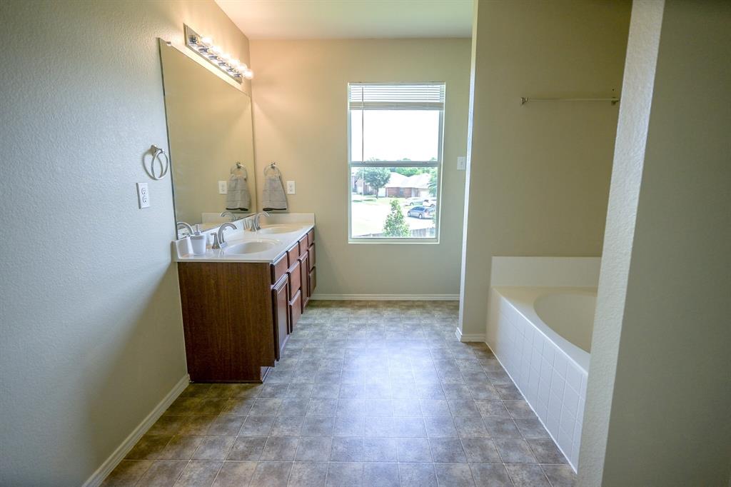 Emory Place Three - Residential