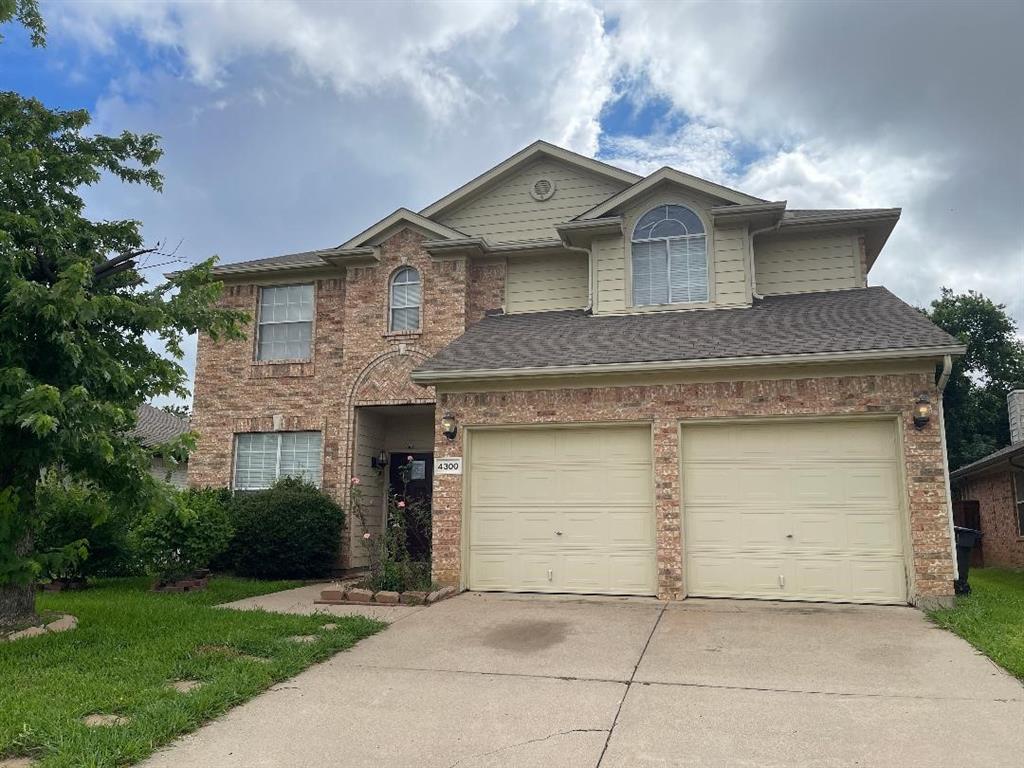 Price reduced for quick sale. 4 bedroom with master down, separate office room,  Investor handyman special, needs work, remodel the way you want it.  Motivated seller, Next to American Airlines Headquarters and Minutes away from DFW International Airport.
