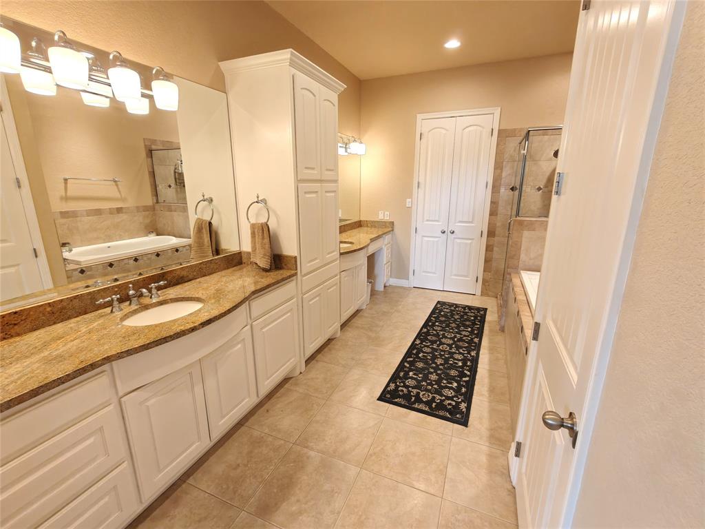 The Vineyards at Harbor Lakes - Residential
