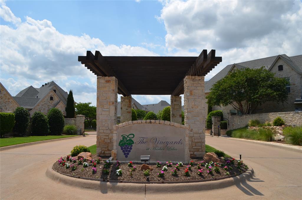 The Vineyards at Harbor Lakes - Residential