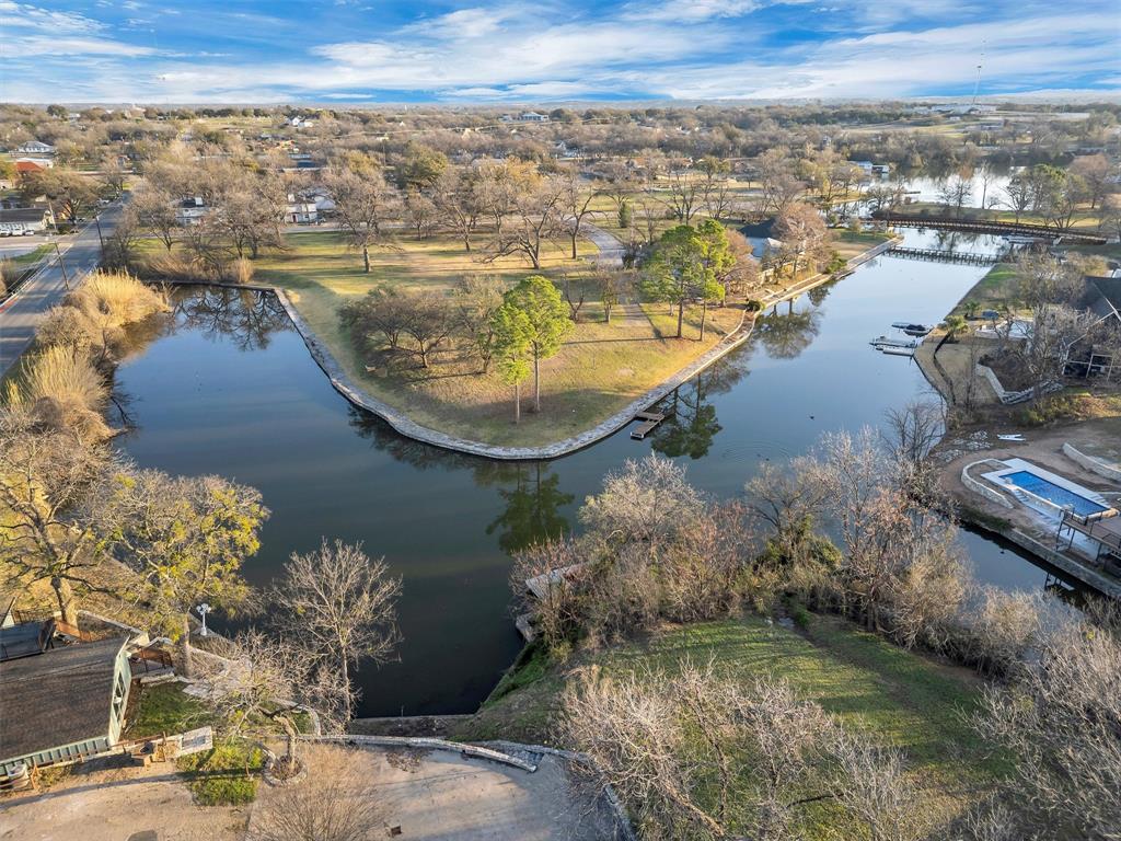 Original Town - Commercial Sale