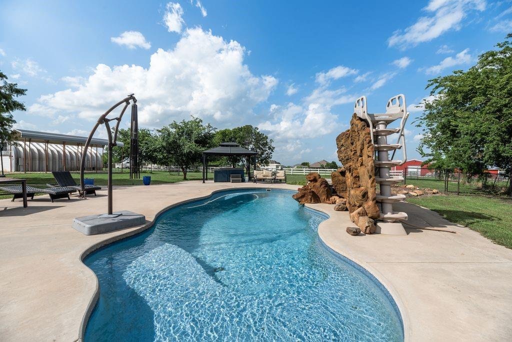 A0142 S MCFADGIN - Residential