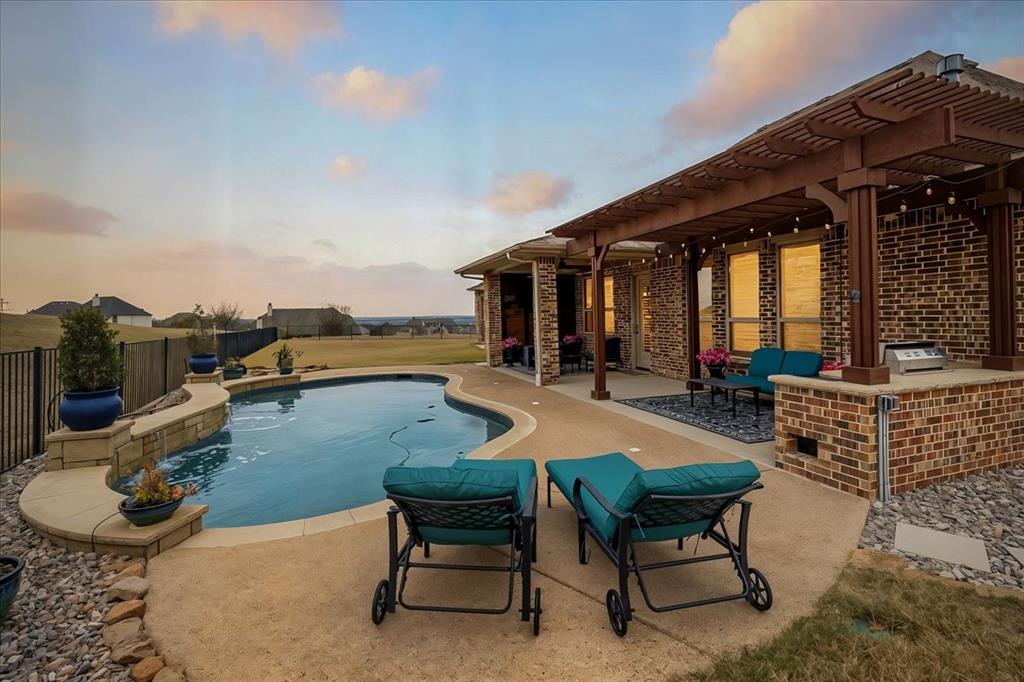 Bella Flora - Residential