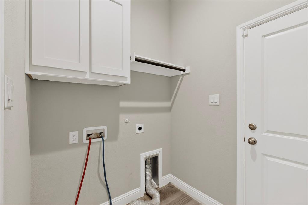 Alcove at Hickory Crk - Residential