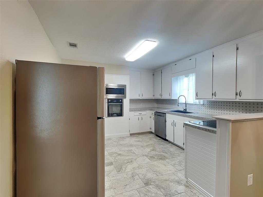 Adams Sub - Residential Lease