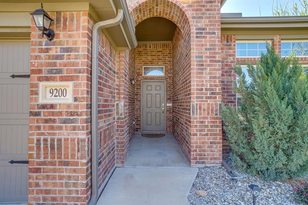 Stop the scroll — this standout single-story in Fort Worth checks every box: open-concept living, generous storage, and a location that puts everything within easy reach. Move-in ready with 3 bedrooms and 2 baths, the thoughtfully designed split floor plan balances privacy with everyday livability.
Step inside to abundant natural light and storage closets at every turn. The oversized living room anchors the home with a wall of windows overlooking the backyard — bright, airy, and built for both quiet evenings and lively gatherings. The kitchen is where this home truly shines: granite countertops, abundant cabinetry, a breakfast bar for casual dining, and a walk-in pantry that will impress even the most organized cook. The generous dining area fits a full dining set with ease, ideal for everyday meals or special occasions.

The primary suite is a true retreat, featuring bay windows, space for a sitting area, and a spa-inspired bath with dual sinks, separate shower, garden tub, private water closet, and a spacious walk-in closet. Secondary bedrooms are positioned on the opposite side of the home — a layout that maximizes privacy and functionality.
Beyond the front door, Fort Worth's best is within reach: Eagle Mountain Park for hiking, Eagle Mountain Lake for fishing and boating, Alliance Town Center (~15 min), the Stockyards (~23 min), Downtown Fort Worth (~35 min), and DFW Airport (~40 min). Shopping, dining, and everyday conveniences are all close by.