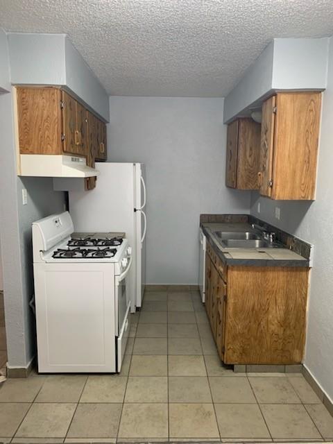 Colonial Gardens Condo - Residential