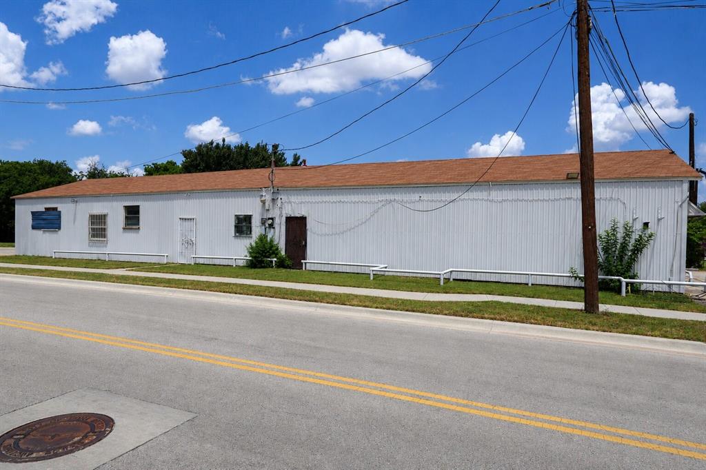Lugo Add - Commercial Sale