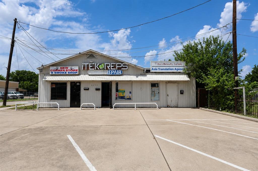Lugo Add - Commercial Sale