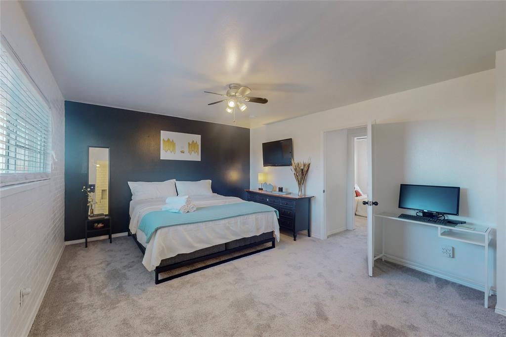 Royal Knoll Condos - Residential Lease
