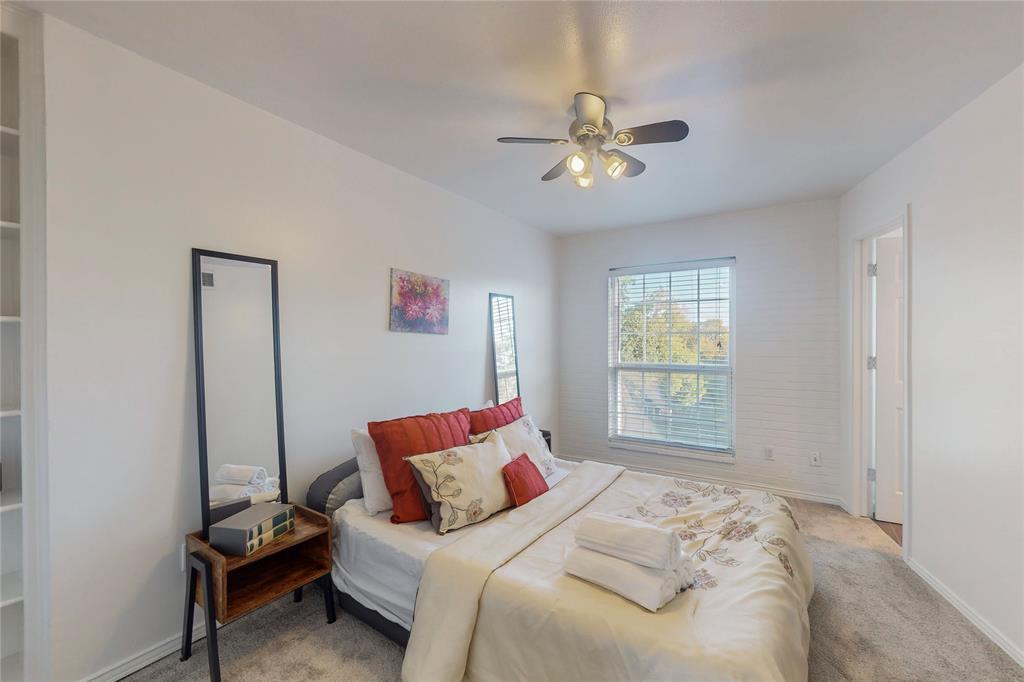 Royal Knoll Condos - Residential Lease