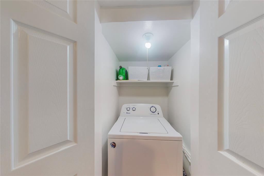 Royal Knoll Condos - Residential Lease