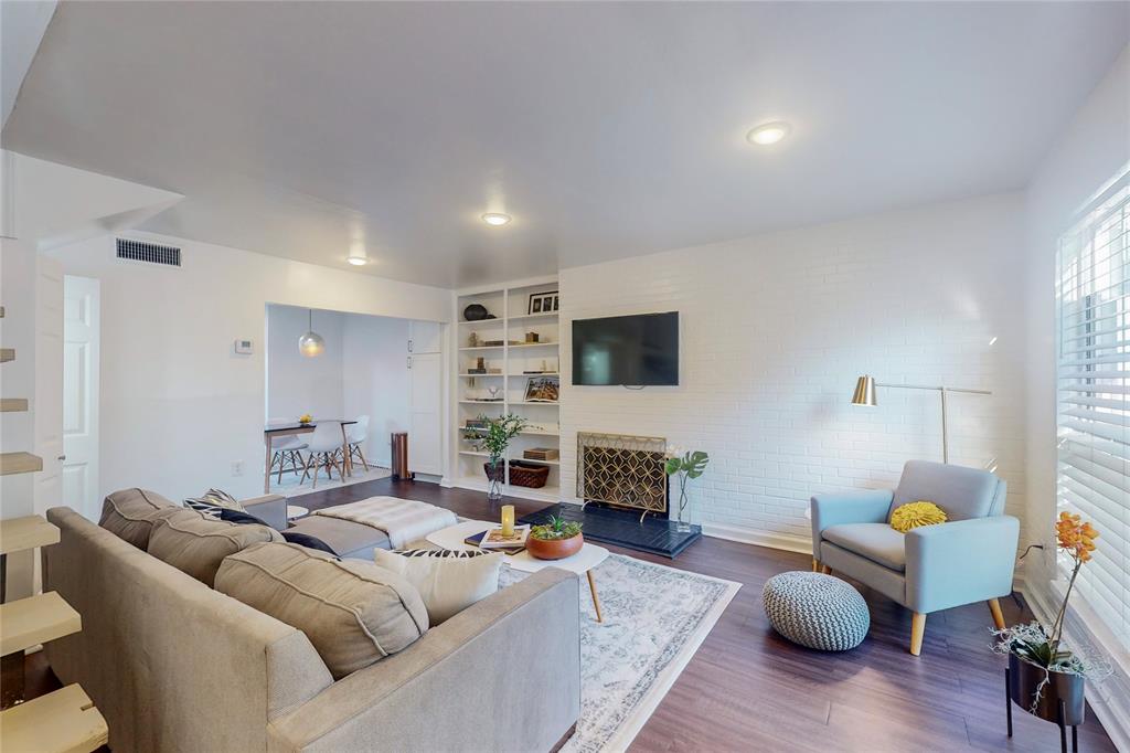 Royal Knoll Condos - Residential Lease