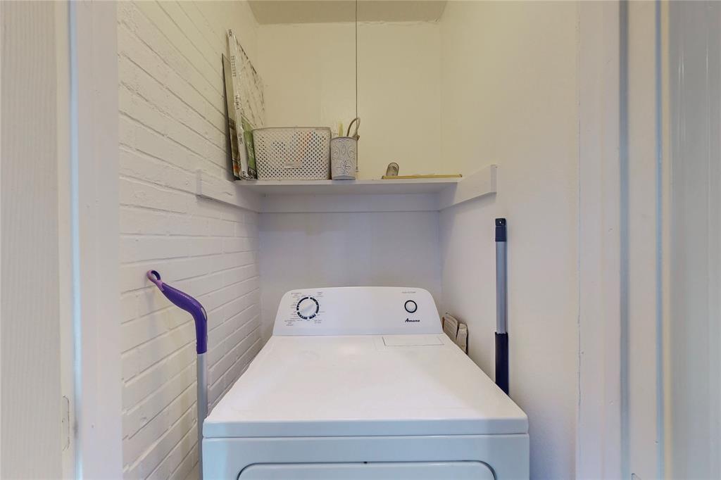 Royal Knoll Condos - Residential Lease