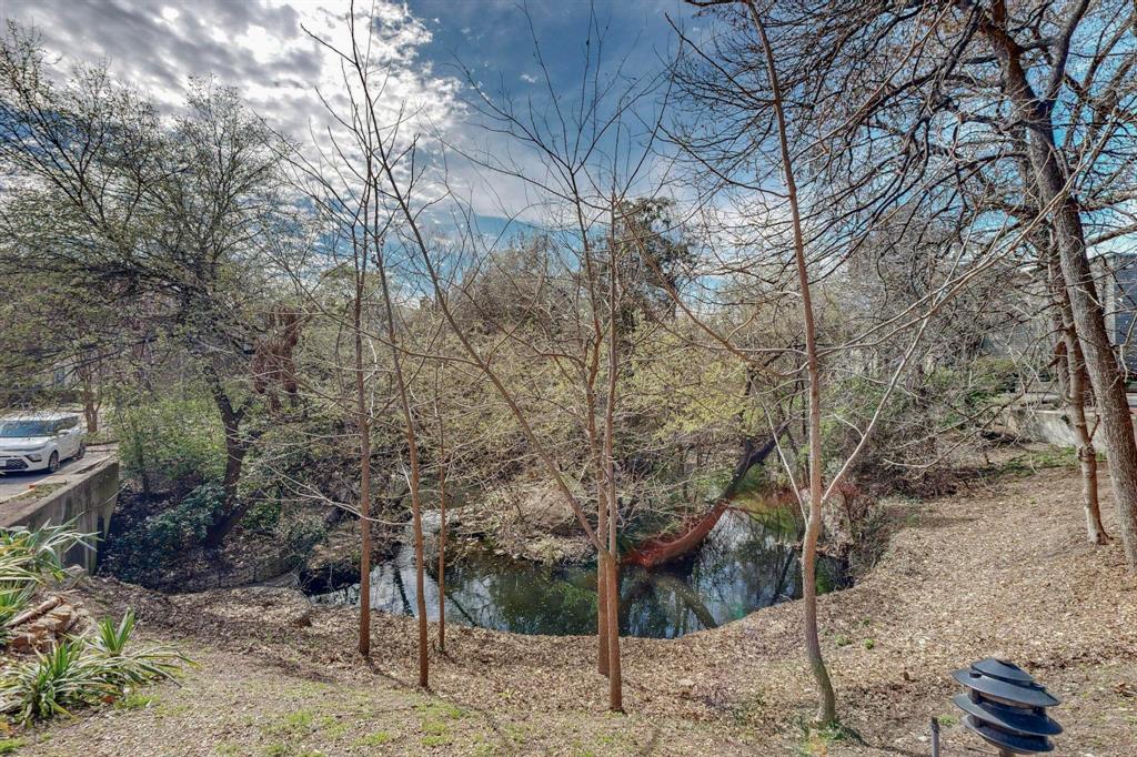 River Oaks Condos - Residential