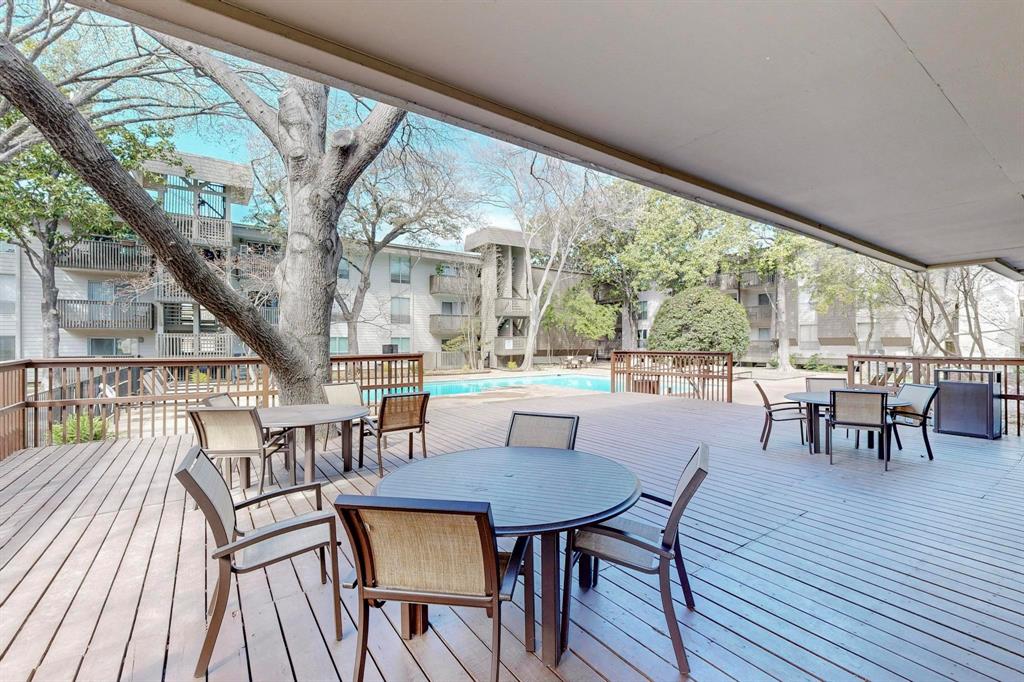 River Oaks Condos - Residential