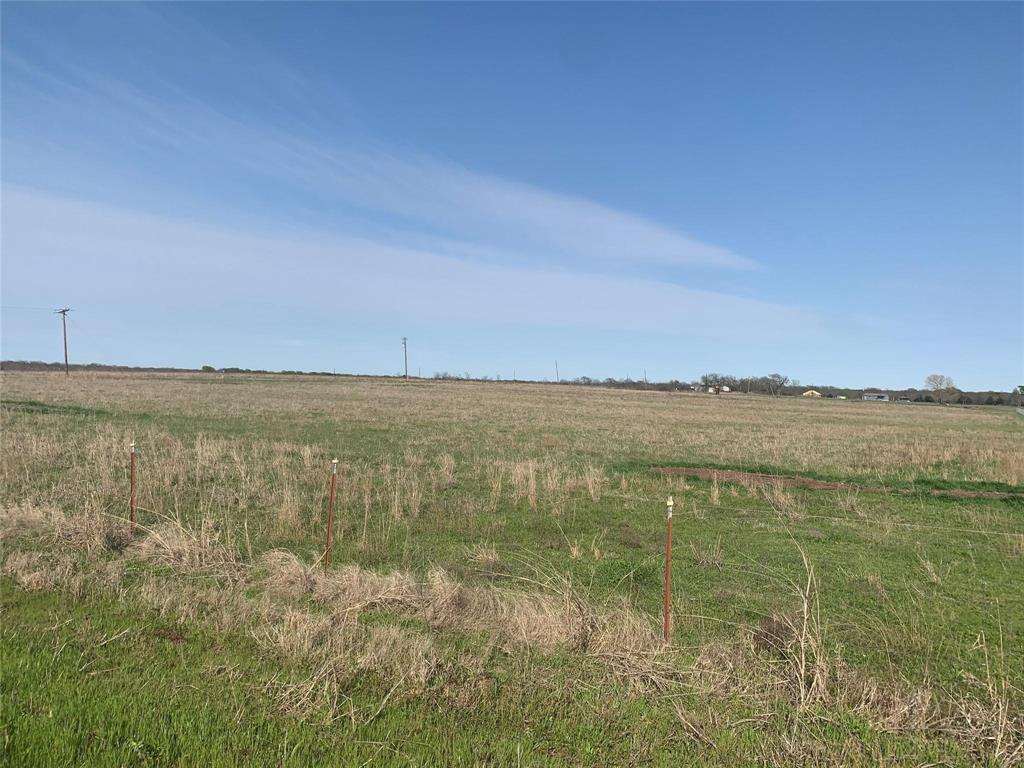 Beautiful Lot minutes from freeway. Heart of Campbell nestled in a great location off main road. Several lots available, all 1.33 acres.  Survey ready for you to come build your dream home.  You will love the country setting, beautiful scenery and utility at street already available!  These will go fast...come a look today
