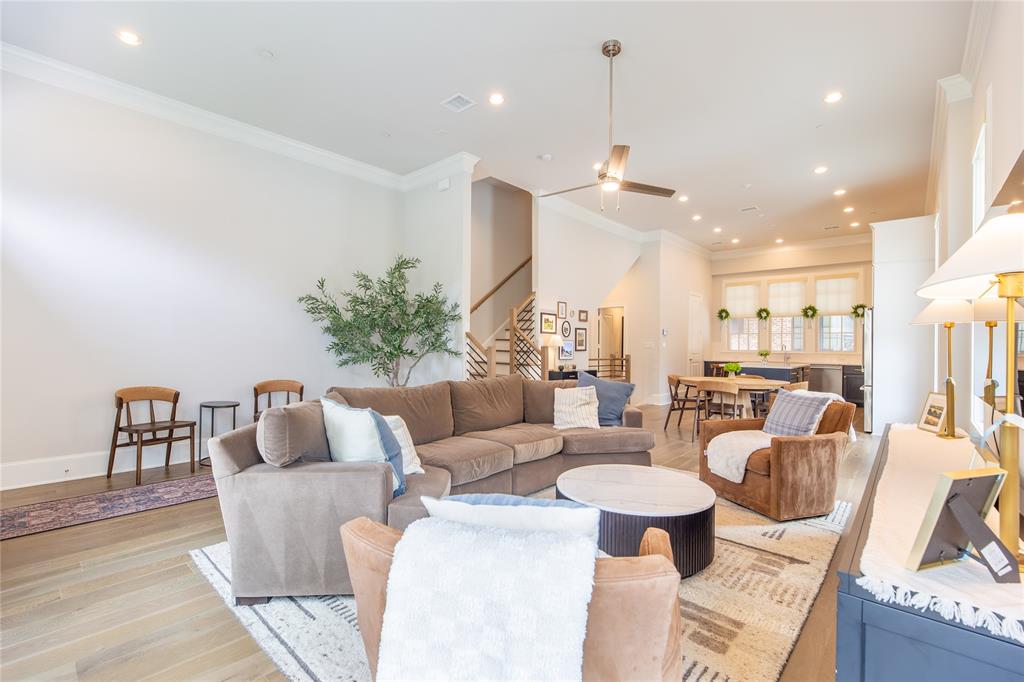 Addison Grove Add - Residential