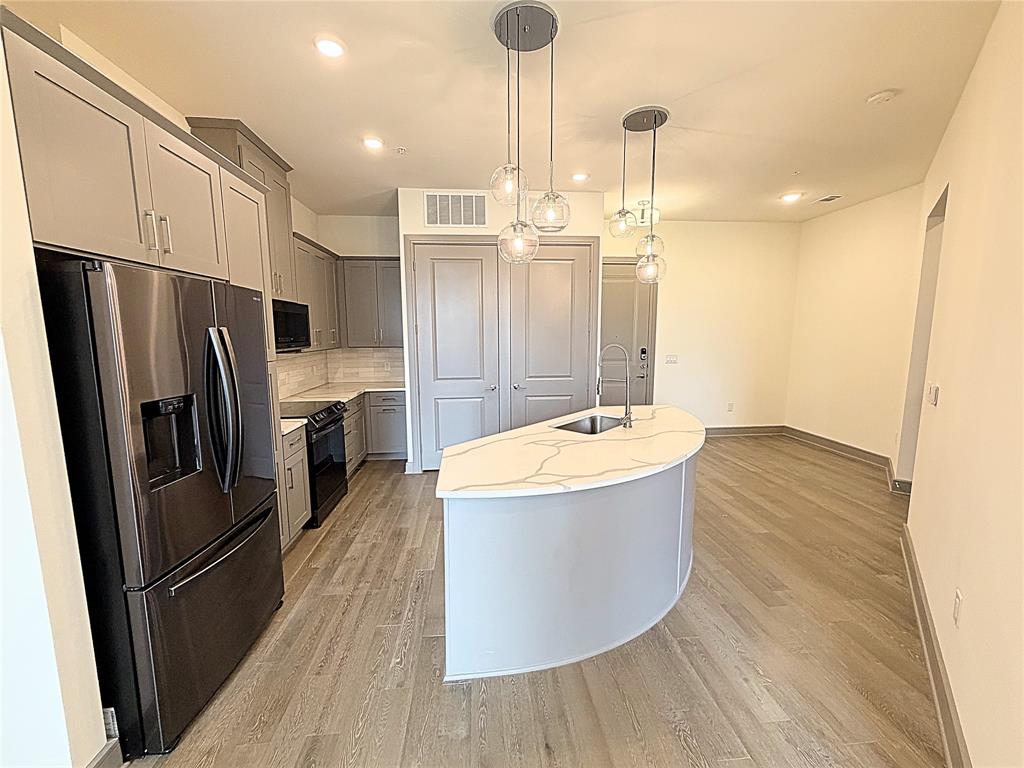 View Residential Condo - Residential