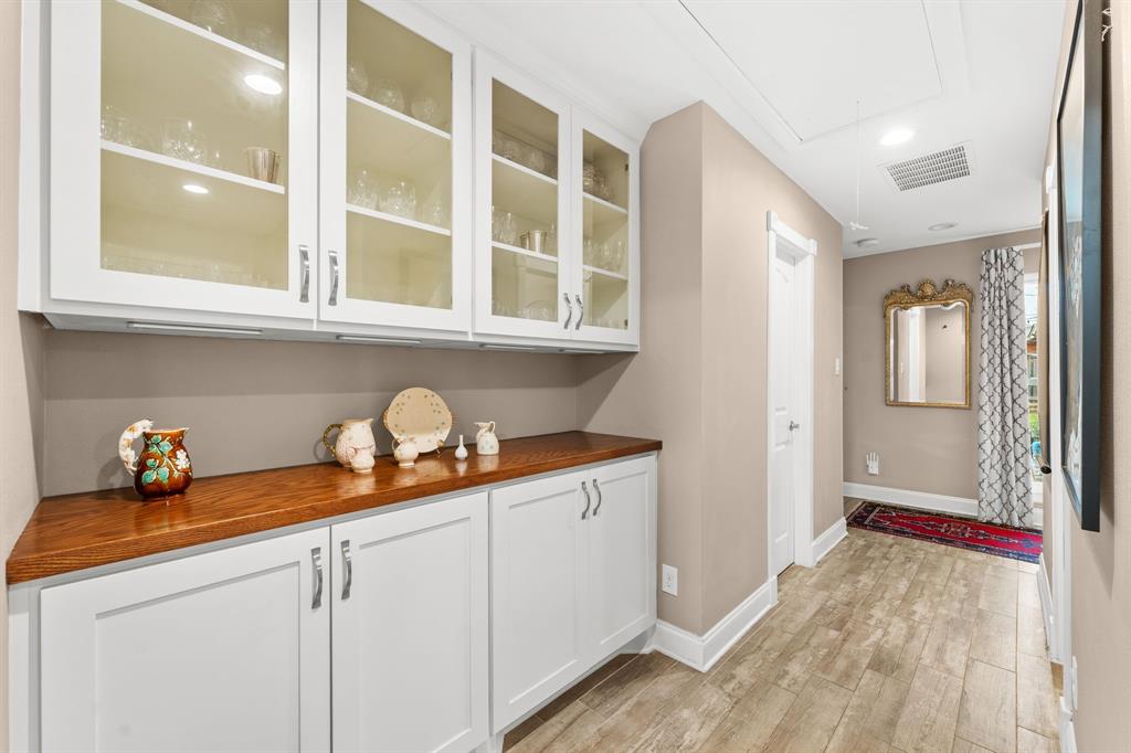 Ridglea Hills - Residential