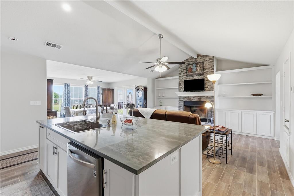 GAINES ESTATES - Residential