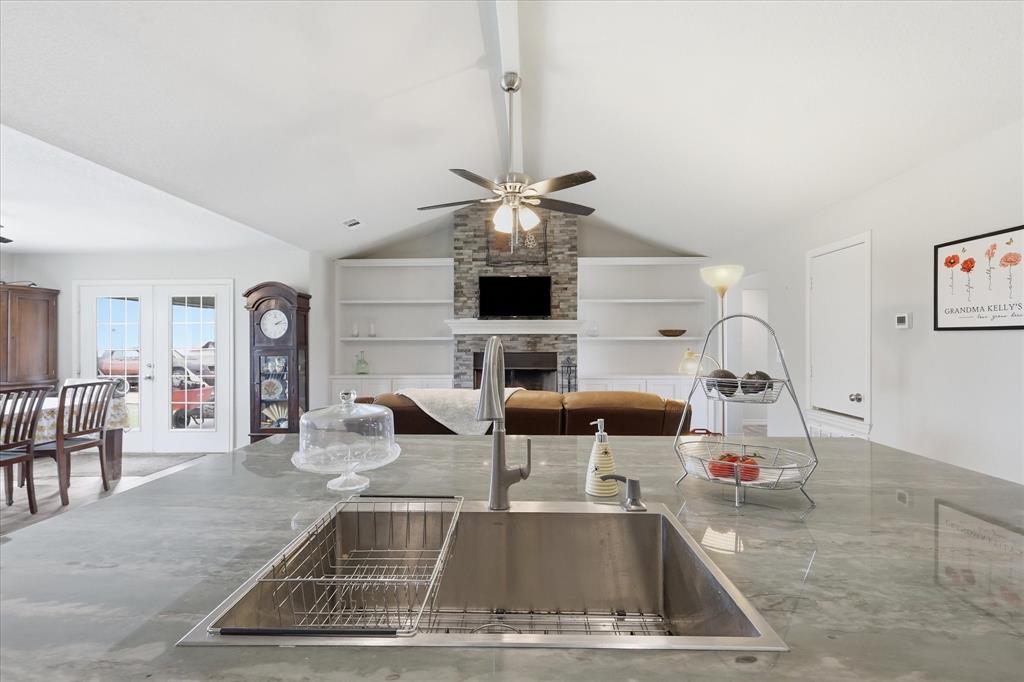 GAINES ESTATES - Residential