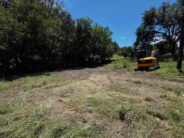 BENTWOOD ACRES, LOT 80 98 & S 30' OF 99
CLOSE PROXIMITY TO THE LAKE AND PUBLIC LAUNCHES. 
POSSIBLY BE DIVIDED INTO A SECOND BUILDING SITE, TO BE DETERMINED. 

STREET ONLY HAS ONE OTHER HOME ON IT, BENTWOOD ACRES, LOT 100 & 101 & N 30' OF 99. 
EASY ACCESS TO FREEWAYS AND SHOPPING.

Agent Owner Property
