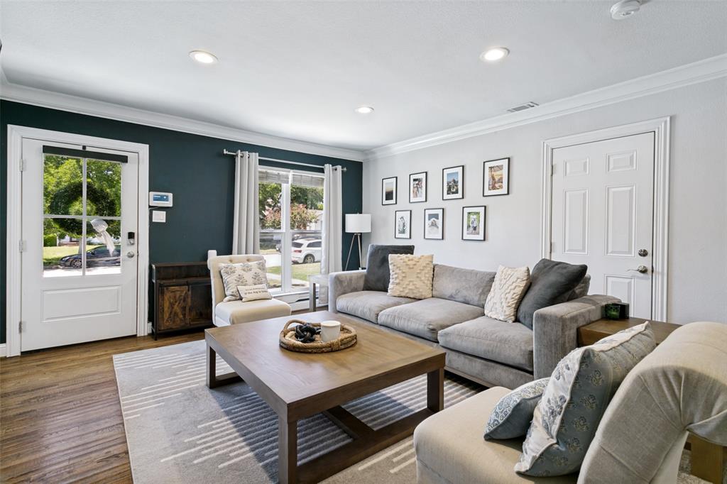 Chamberlain Arlington Heights 1st - Residential
