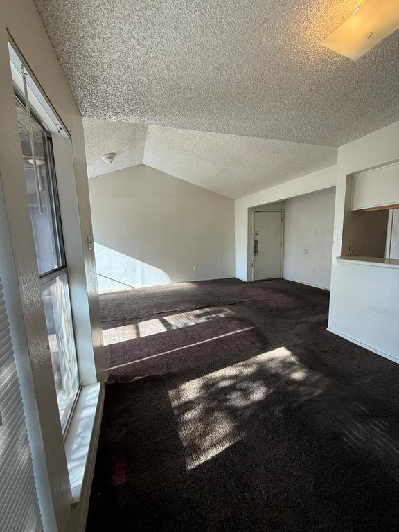 Tealwood On The Creek Condo - Residential