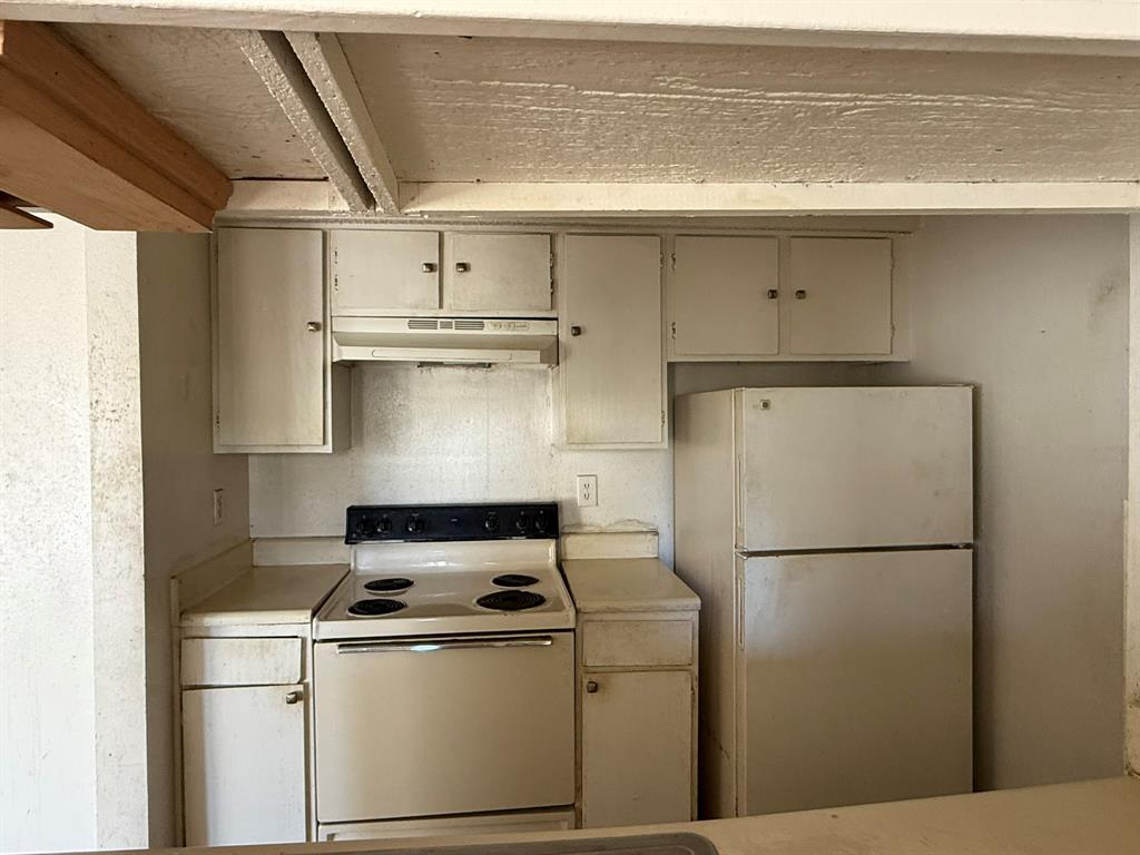 Tealwood On The Creek Condo - Residential
