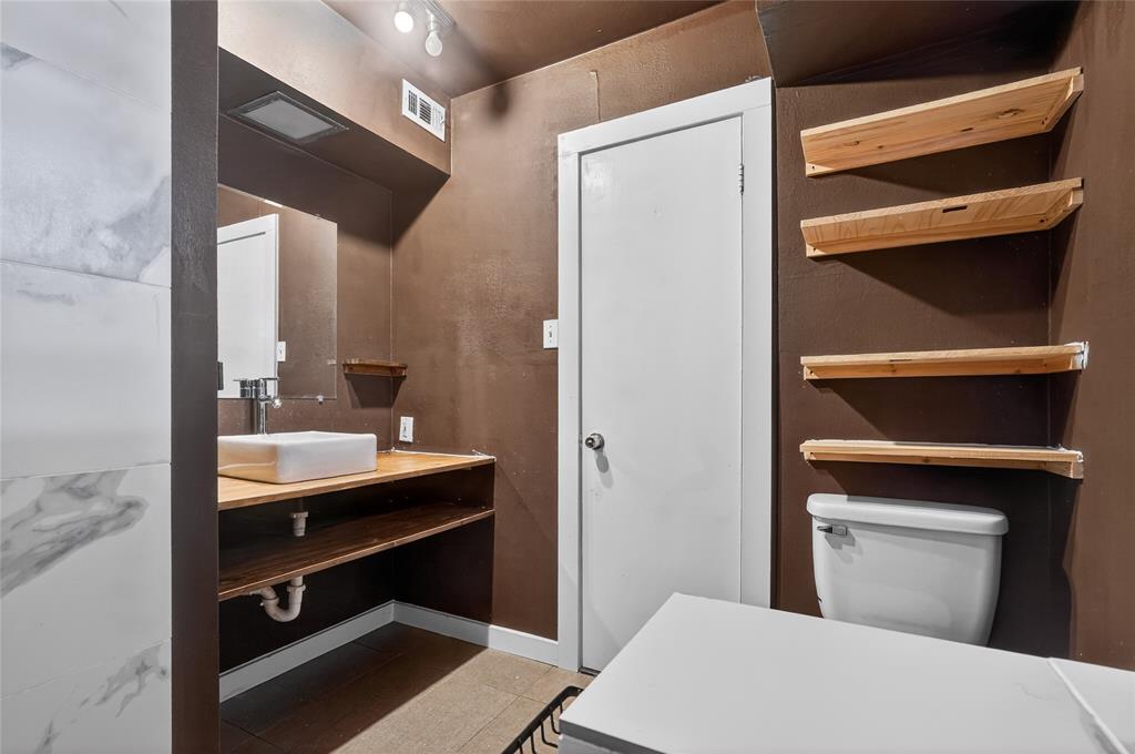 Park Central Condo - Residential