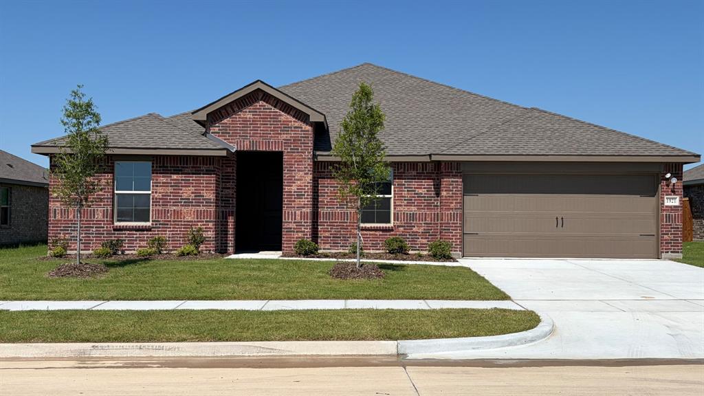 New! Beautiful single story floor plan. Four bedrooms, two full baths, open floor plan and large covered patio. Home includes, island kitchen, granite counters throughout, LED lighting, full sprinkler system, professionally engineered post tension foundation, and much more!
Introducing Northspur, our new home community in Terrell, TX.
Northspur is a brand-new D.R. Horton community in the charming city of Terrell, Texas. Discover thoughtfully designed new homes featuring open concept layouts & modern finishes all built with the quality you would expect from America's Builder. Schedule a tour today!